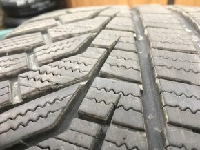 Zimne Hankook W. icept evo2 235/45R18 98V - 3