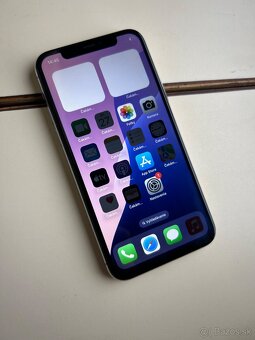 iPhone 11 Pro 64GB Silver - 100% batéria - 3