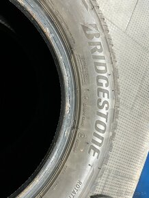 215/60 R16 Brigestone zimne - 3