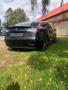 Tesla model 3  standart range plus - 3