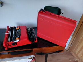 Olivetti Valentine - retro - 3