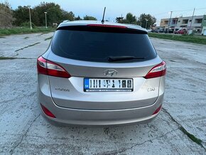 Hyundai i30 combi 1,6 benzín, 88kw /prvý majiteľ - 3