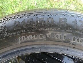 Predam preumatiky 215/50r17 4kusi predam alebo vimeni za r17 - 3