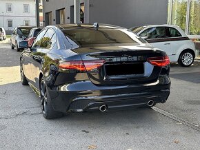 Jaguar XE - 3