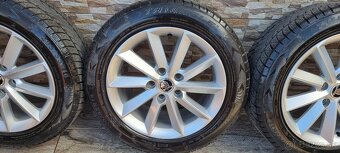 Predam orginal Skoda Helix elektrony 5x112 r16 et45J7 205/55 - 3