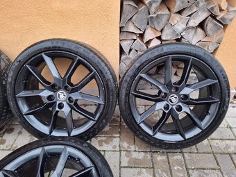 Alu disky 5x112 R18 ŠKODA GEMINI + 225/40 R18 letné - 3