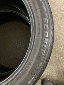 Celoročné pneu 2KS 245/55R19 viem aj prezuť - 3