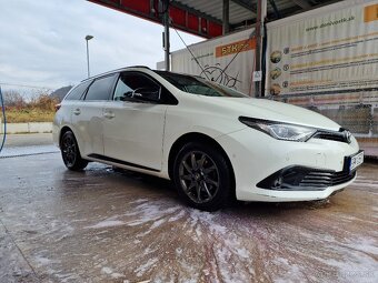 Toyota Auris TS 1.6 l Valvematic Selection - 3