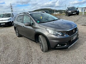 Peugeot 2008 1.2 PureTech 110 S&S Allure - 3