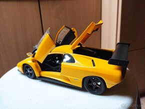 Lamborghini Diablo GTR 1:18 Hotwheels bez krabice - 3