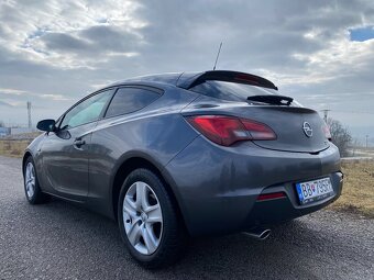 Predám Opel Astra J GTC 1.4 Turbo - 3