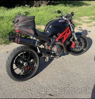 Ducati Monster 696 - 3