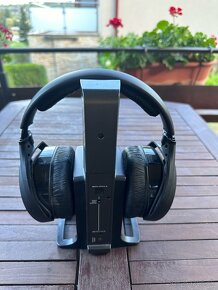 Bezdrôtové slúchadlá Sennheiser HDR 175 s nabíjacou stanicou - 3