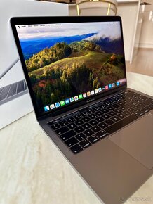 MacBook Pro 13” s Touch Bar (2019) – Intel i5, výborný stav - 3