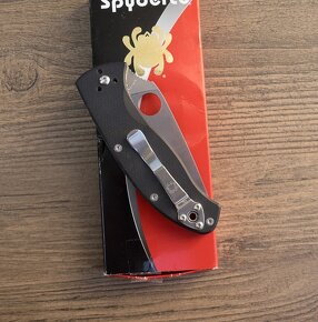 Spyderco Tenacious - 3