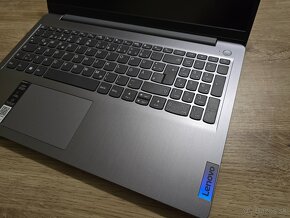 Lenovo ideapad 3 15.6 palcovy s 8gb ram a 256gb ssd diskom v - 3