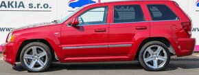 Jeep Grand Cherokee SRT8 6,0 V-8 313kW - 3