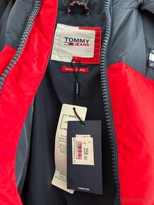 Tommy Hilfiger zimná bunda veľkosť L - 3