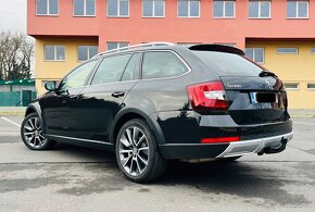 Škoda Octavia Combi 2.0 TDI Scout 7 DSG 4x4 - 3