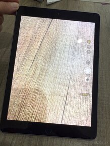 Apple iPad 6.generacie, 128GB - 3