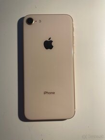 iPhone 8,64 GB - 3