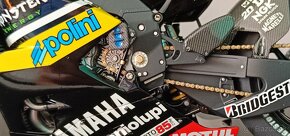 YAMAHA YZR-M1 Monster Tech3 - 3