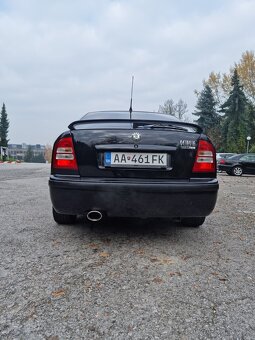 Škoda Octavia 1.8 T RS Sedan - 3