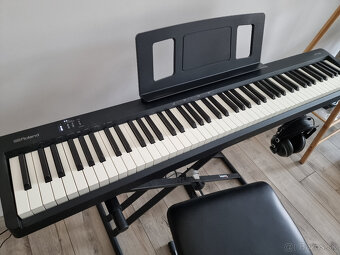 Roland FP-10 + príslušenstvo - 3