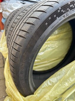 Predám MICHELIN PILOT SPORT EV 255/40 R20 - 3