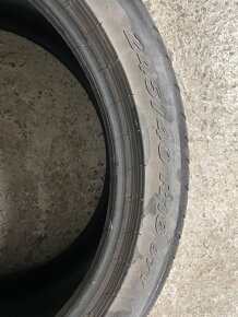 Pirelli Pzero 245/40 R18 - 3