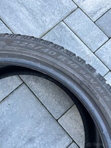 Pirelli 225/40 R18 zimné - 3