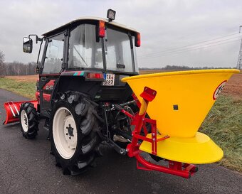 Japonský traktor KUBOTA GL 25 Diesel 3 válec, 25HP - 3