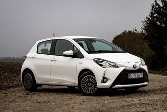 Toyota Yaris brid e-CVT Active City - 3