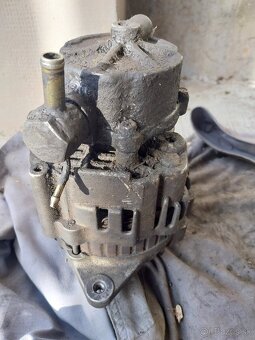 Alternator pajero ll 2,5 - 3