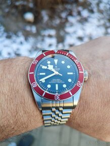 Tudor Black Bay Burgundy - 3