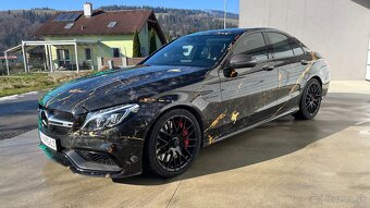 Mercedes-benz c63 s AMG - 3