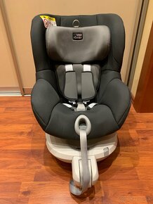 Britax Romer dualfix, otocna o 360 st.+novorod. vlozka - 3