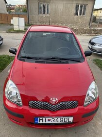 Toyota yaris 1.0 vvti 3D Nova Stk-Ek - 3