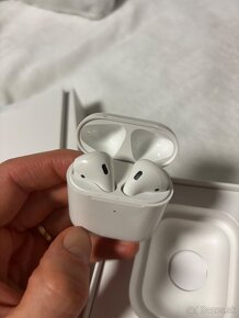 AirPods 2 Wireless Charging Case - 3