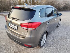 Kia Carens 1.7 CRDi - 7 miest - 3