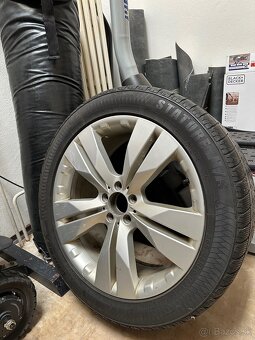 Mam na predaj jedno koleso Original Mercedes 5x112 R20 - 3