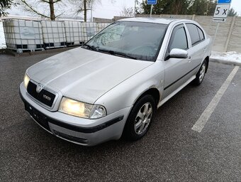 Škoda Octavia 1.8 Laurin & Klement - 3