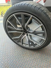 Audi Q7 SQ7 285/35 R22 5x112 R22 - 3