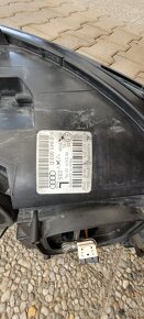 Audi TT II Predne svetlo Lave 8J0 - 3