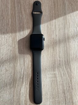 Predám Apple Watch 3 42mm - 3