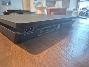 Playstation 4 slim 500 GB + 2x ovládač - 3