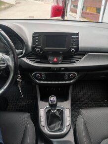 Hyundai i30 fastback 1.4 T-GDI - 3