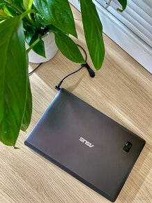 ASUS X202E - 3