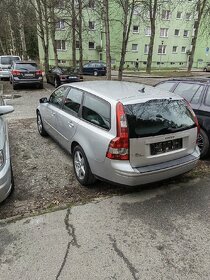 Volvo v50 - 3