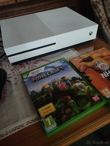 Xbox one S 4K 1x ovladač +  hry - 3